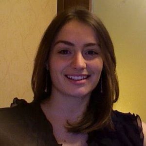 Meet your Posher, Dania